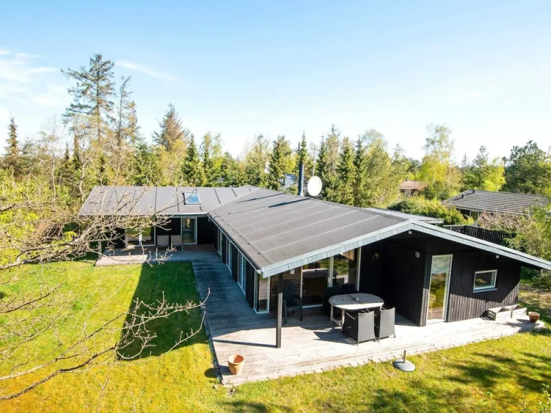 6 Person Holiday Home in Ebeltoft