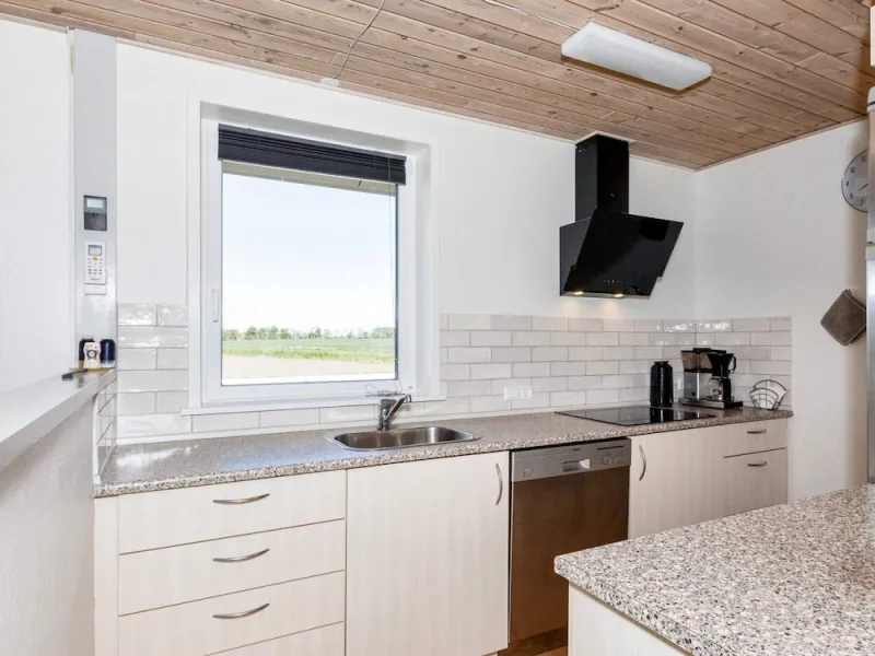 Billede 8 af 6 Person Holiday Home in Spottrup