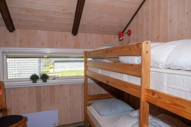 Billede 7 af Well-Maintained Holiday Home On Private Natural Plot Just 200 Meters From Boeslum Beach
