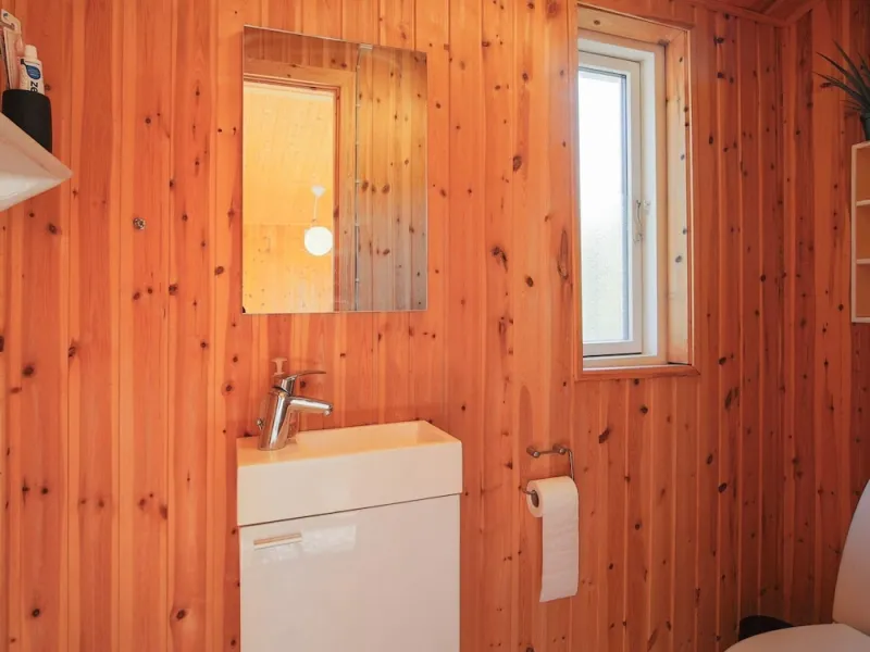 Billede 8 af 6 Person Holiday Home in Gilleleje