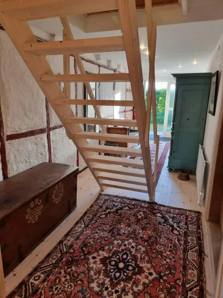 Billede 2 af Find Den Indre Stilhed På Det Gamle Kornloft