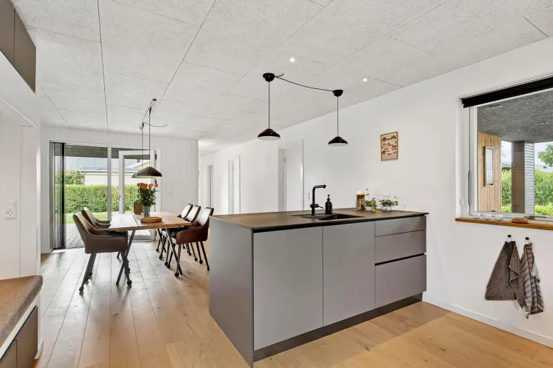 Billede 3 af Spacious And Stylish Holiday Home Near One Of Jutlands Best Beaches, Built In 2021