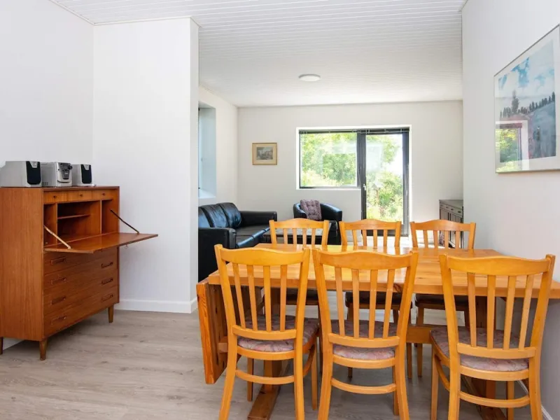 Billede 9 af 6 Person Holiday Home in Allingabro