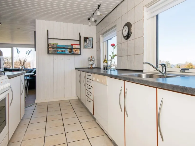 Billede 22 af 8 Person Holiday Home in Allingabro