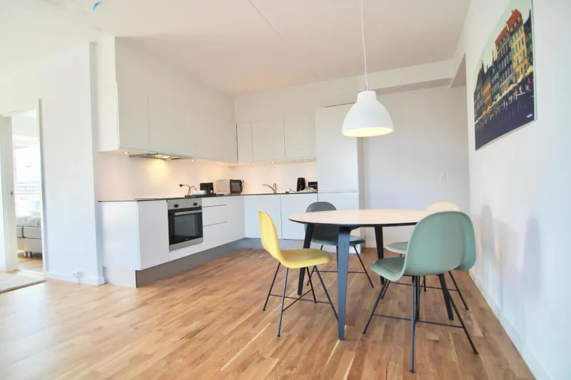 Billede 2 af 2-BR apartment w balcony great views - 171