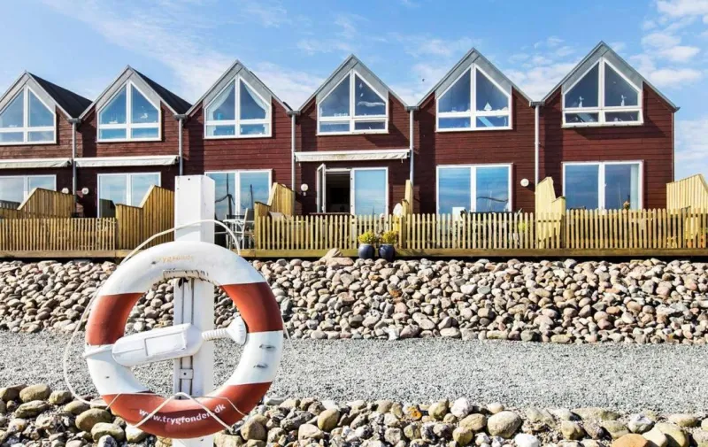 Amazing Home In Glesborg With 2 Bedrooms And Internet