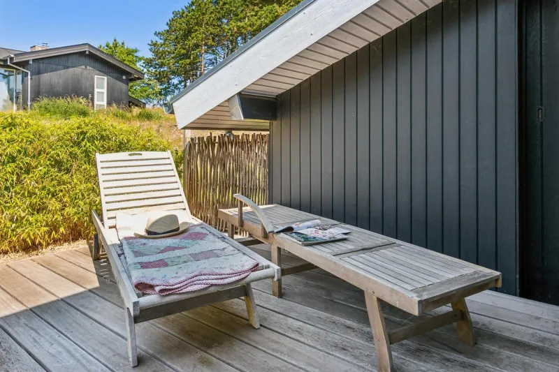 Spacious And Charming Holiday Home On A Beautiful Natural Plot With Sea Glimpse And Several Terraces Close To The Unique Nature Of Helgenæs, Scenic