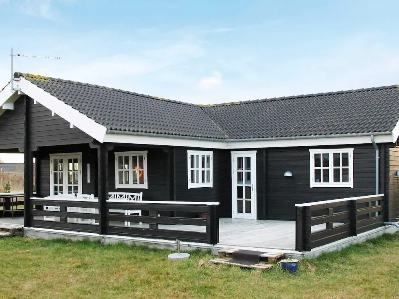 6 Person Holiday Home in Vaeggerlose