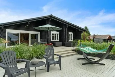 Billede 29 af Exclusive Log House With Panoramic Sea View Just Minutes From Ebeltoft
