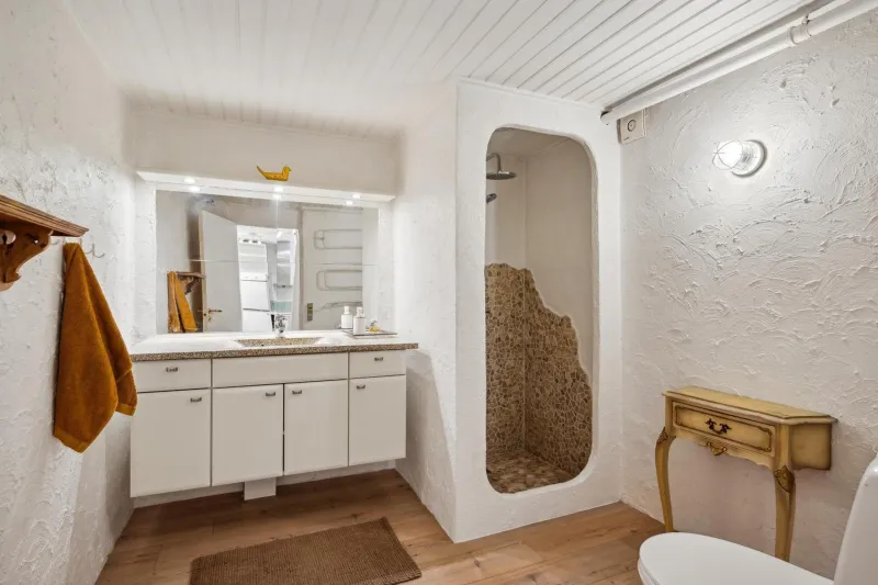 Billede 32 af Renovated Holiday Home For 12 Guests Near Ebeltoft Perfect For Group Or Family Getaways