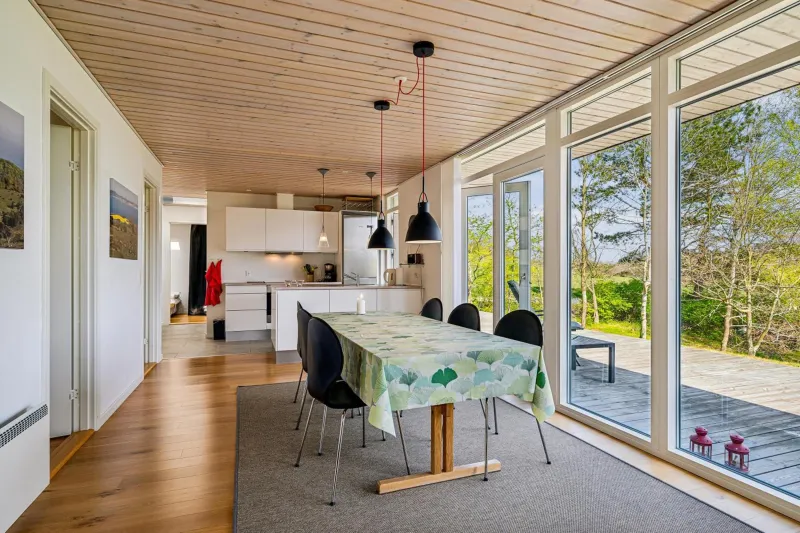 Billede 8 af Beautiful Holiday Home On Mols With Sea View