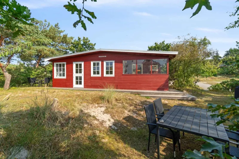 Classic Summer Cottage By A Fantastic Beach