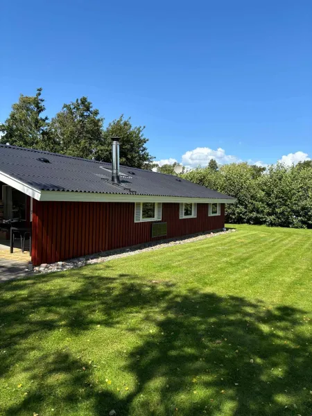 Billede 1 af Cozy Cottage With A Wilderness Hot Tub