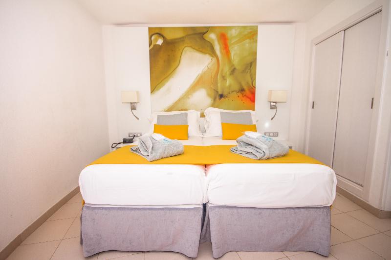 Servatur Waikiki