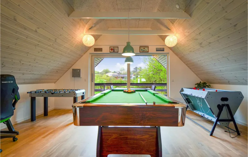 Billede 26 af Amazing Home In Glesborg With Sauna