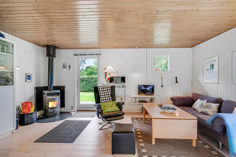 Billede 9 af Well-Maintained Holiday Home Close To Beautiful Swimming Beach