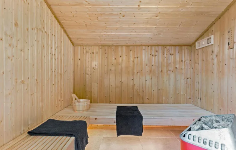 Billede 19 af Amazing Home In Løkken With Sauna