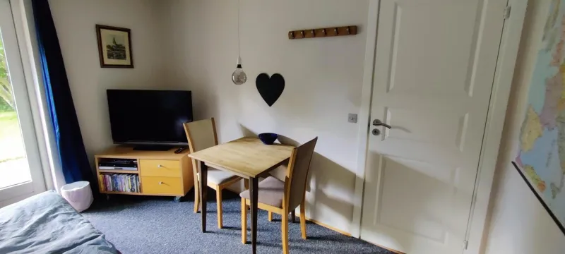 Hyggeligt værelse med lækkert badeværelse photo 5