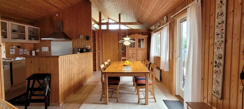 Billede 11 af Charming Cottage In Second Row Near Lovely Beach