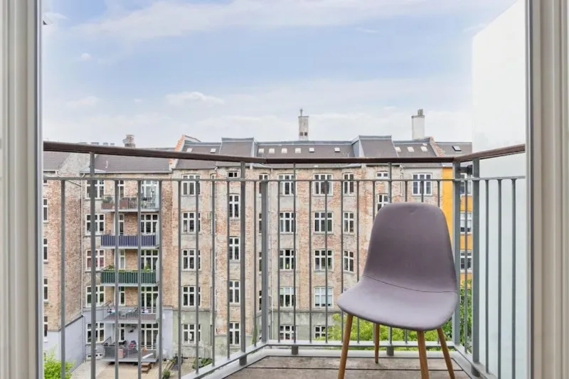 Billede 8 af Bright apartment with balcony close to center city