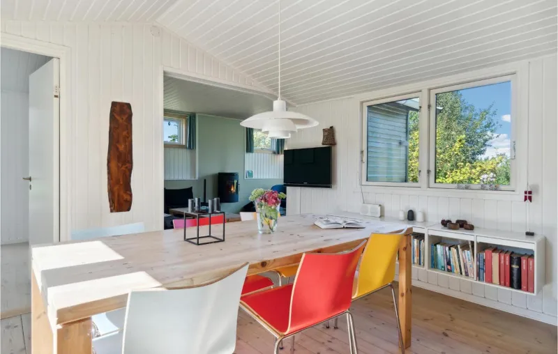 Billede 8 af Amazing Home In Jægerspris With Kitchen