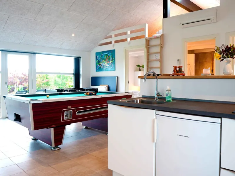 Billede 33 af Luxurious Summer House With Space For Relaxation