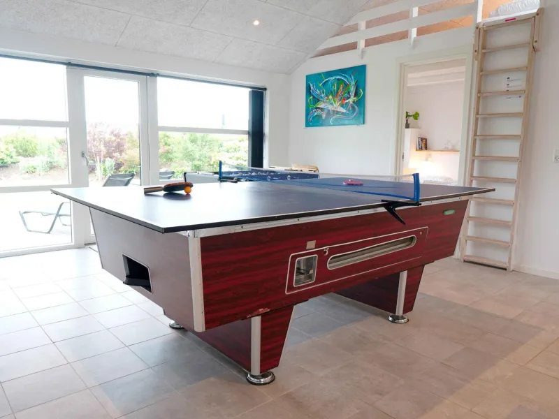 Billede 35 af Luxurious Summer House With Space For Relaxation