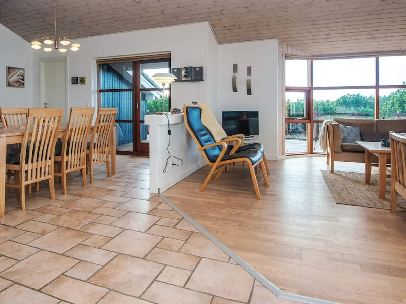Billede 16 af 4 Star Holiday Home in Tarm
