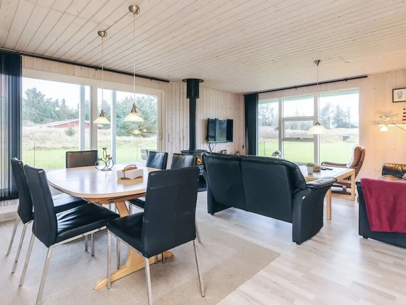 Billede 8 af 4 Star Holiday Home in Lokken