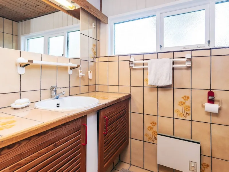 Billede 2 af 4 Star Holiday Home in Hals