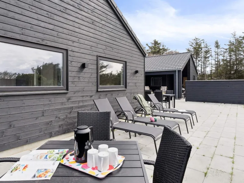 Billede 42 af 5 Star Holiday Home in Lokken