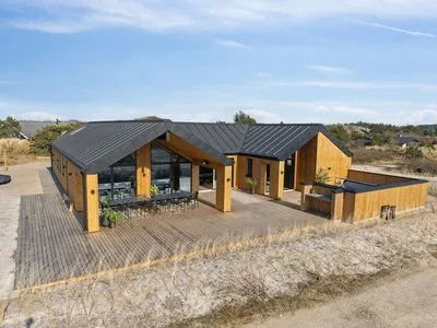 Billede 40 af 5 Star Holiday Home in Henne Beach