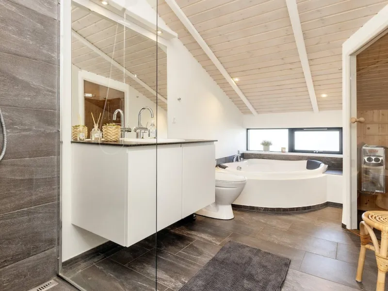 Billede 5 af 5 Star Holiday Home in Hirtshals