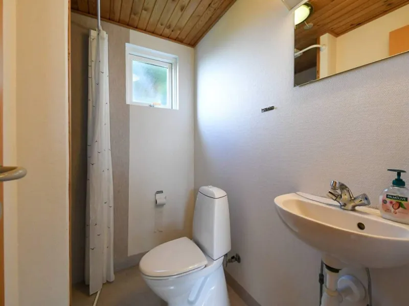Billede 13 af 6 Person Holiday Park Home in Asperup