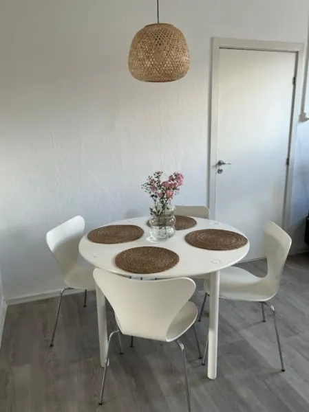 Billede 9 af Hyggelig lejlighed i ældre byhus i Varde by