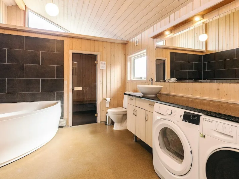 Billede 8 af 5 Star Holiday Home in Lokken