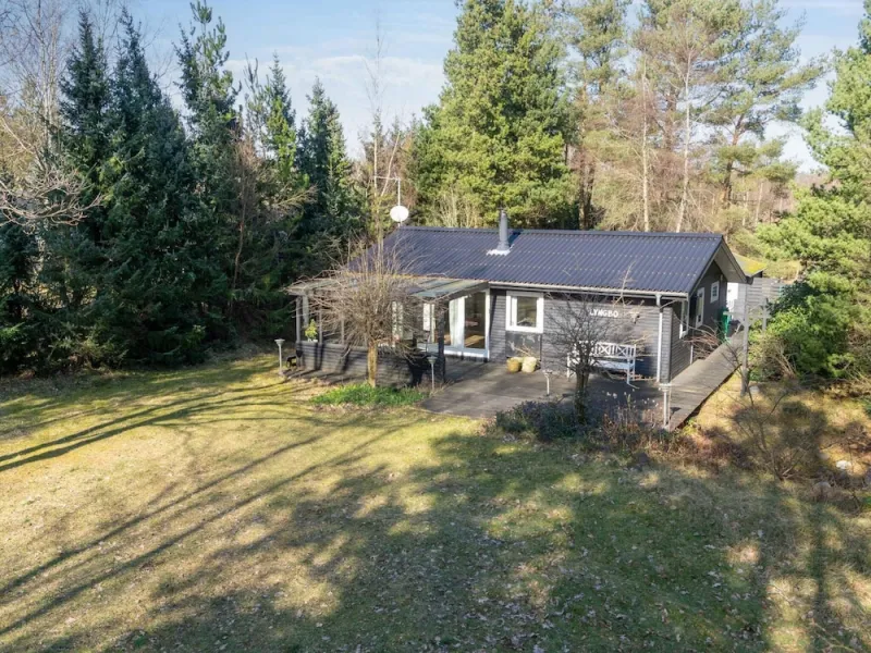 5 Star Holiday Home in Hals
