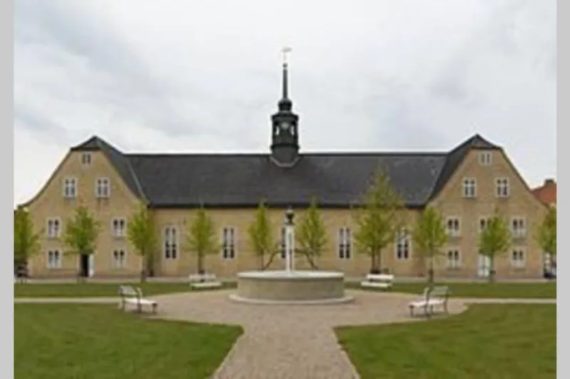 Big house in the countryside near UNESCO city