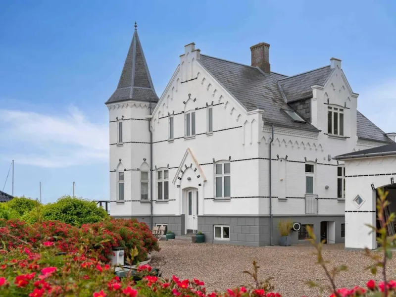 5 Star Holiday Home in Tranekaer