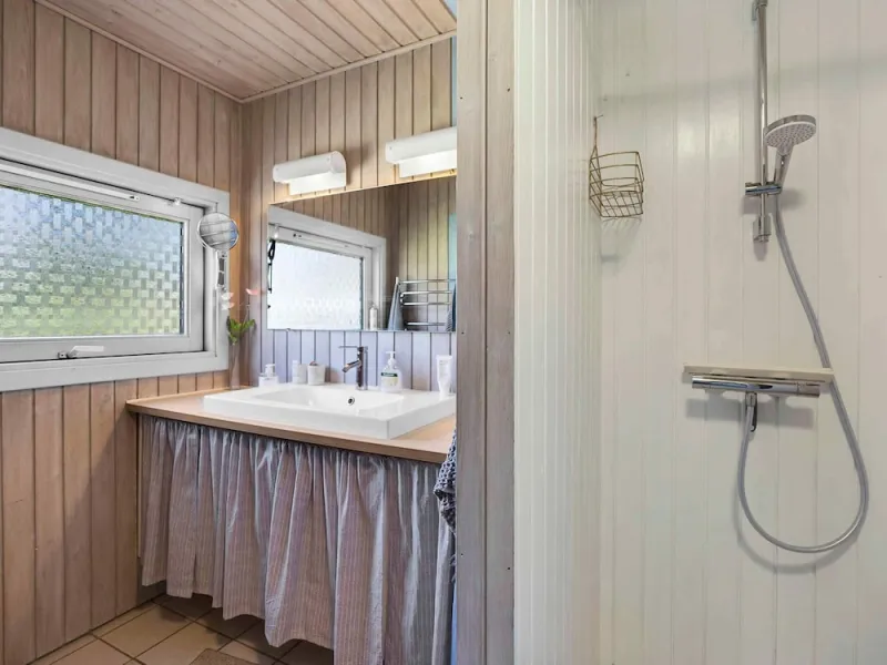Billede 2 af 5 Star Holiday Home in Gilleleje