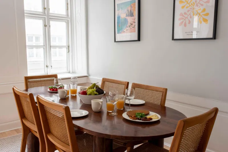 Billede 8 af Spacious Tivoli Gardens Apartment w 3 bedrooms