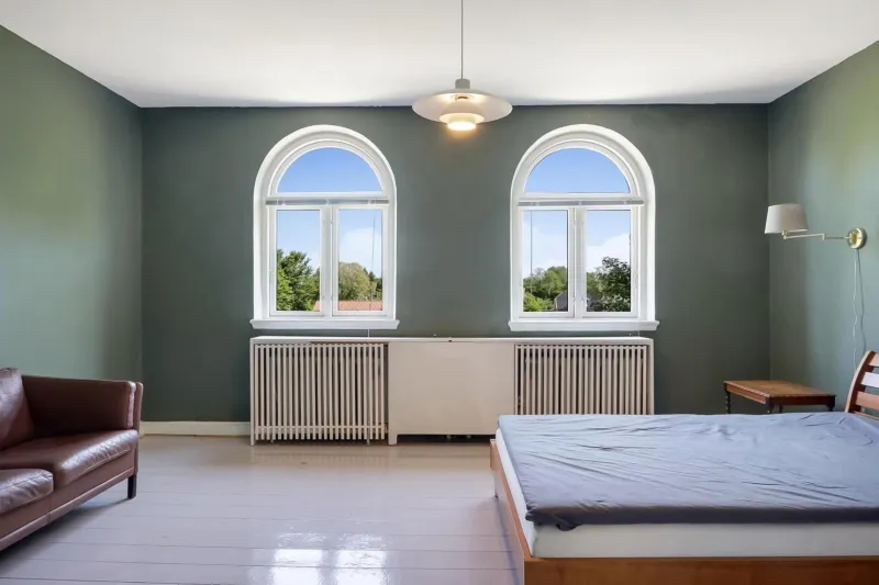 Billede 8 af Historic Residence with Lake View
