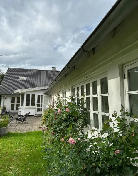 Billede 2 af Charmerende lejlighed på landet med privat skov