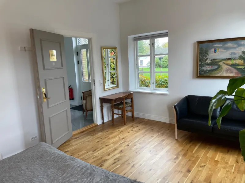 The Old Vicarage photo 51