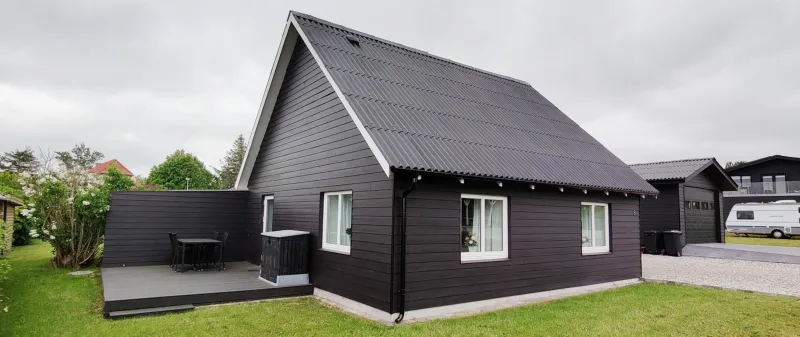 Fiskerhuset i Øster Hurup - i byen, ved stranden photo 1