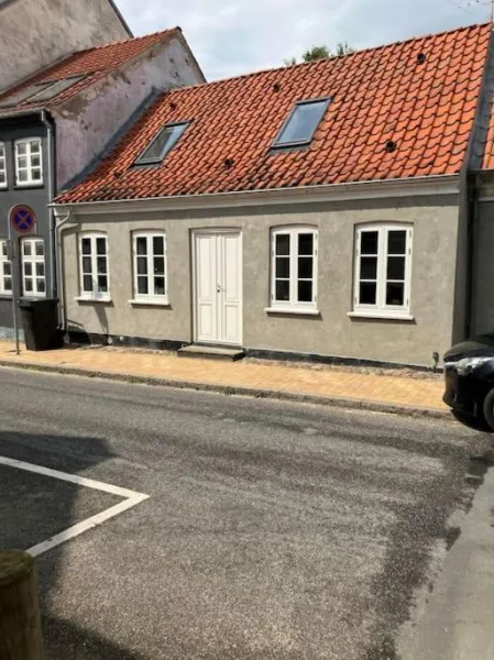 Charmerende byhus midt i Assens photo 4