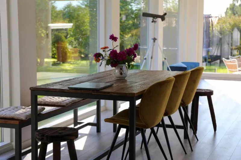 Bright summer house close to the beach and water photo 6