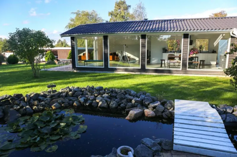 Bright summer house close to the beach and water photo 9
