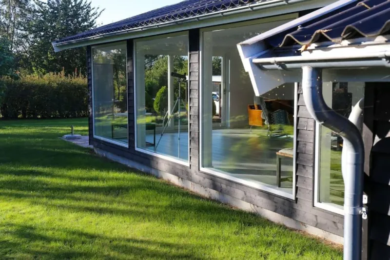 Bright summer house close to the beach and water photo 15
