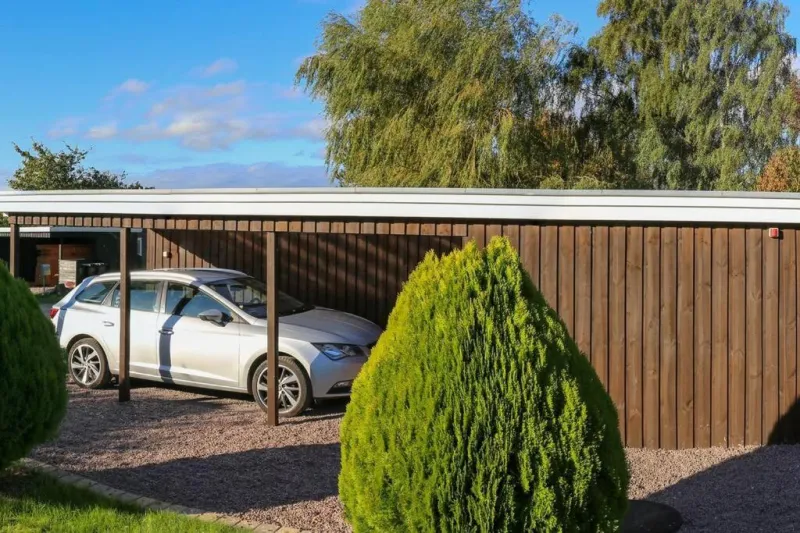 Bright summer house close to the beach and water photo 18